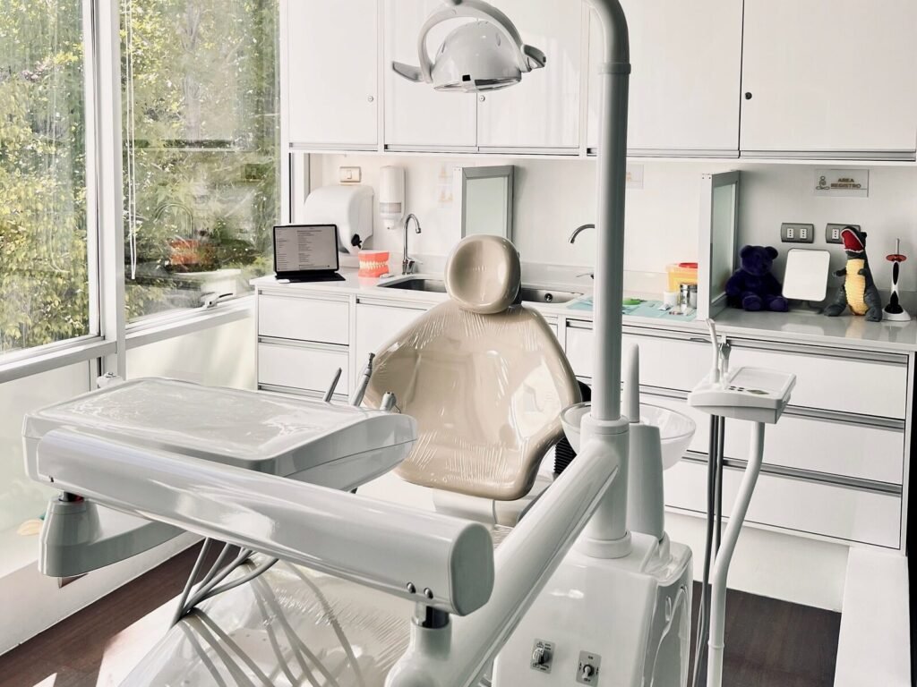Box dental en clínica odontológica en Las Condes – TELESALUD MCA